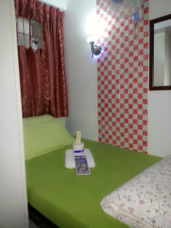 Dutch Hostel Хонконг Екстериор снимка